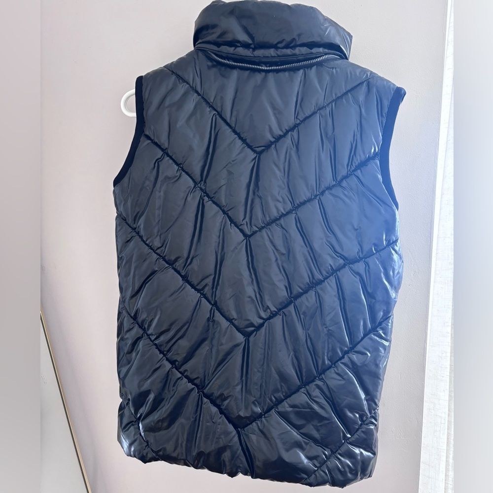 Erin Snow | Quilted Black Shiny Puffer Vest — image 4 of 7